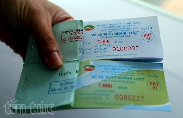 Ngày đầu thu vé buýt nhanh, xe đông kín chỗ ảnh 1